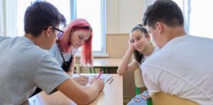 Cuando los estudiantes se implican, la escuela se siente como propia y la convivencia mejora