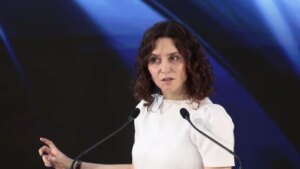 Ayuso vacía su agenda oficial en México para viajar a la Riviera Maya